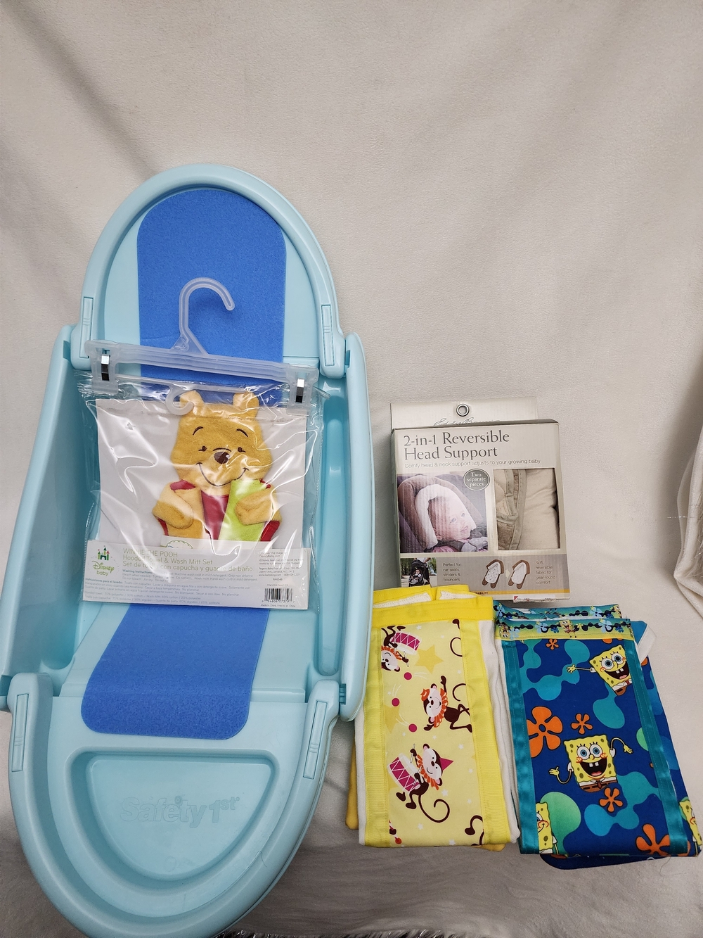 NEWBORN BABY 1TUB,1BATH MITT, 3CLOTH DIAPERS & 3BAGS 1 REVERSABLE HEAD SUPPORT